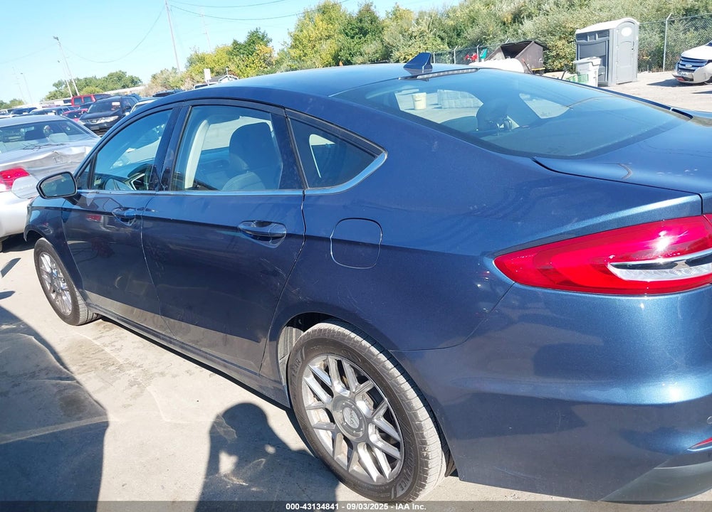 2019 FORD FUSION VIN: 3FA6P0HD7KR231063