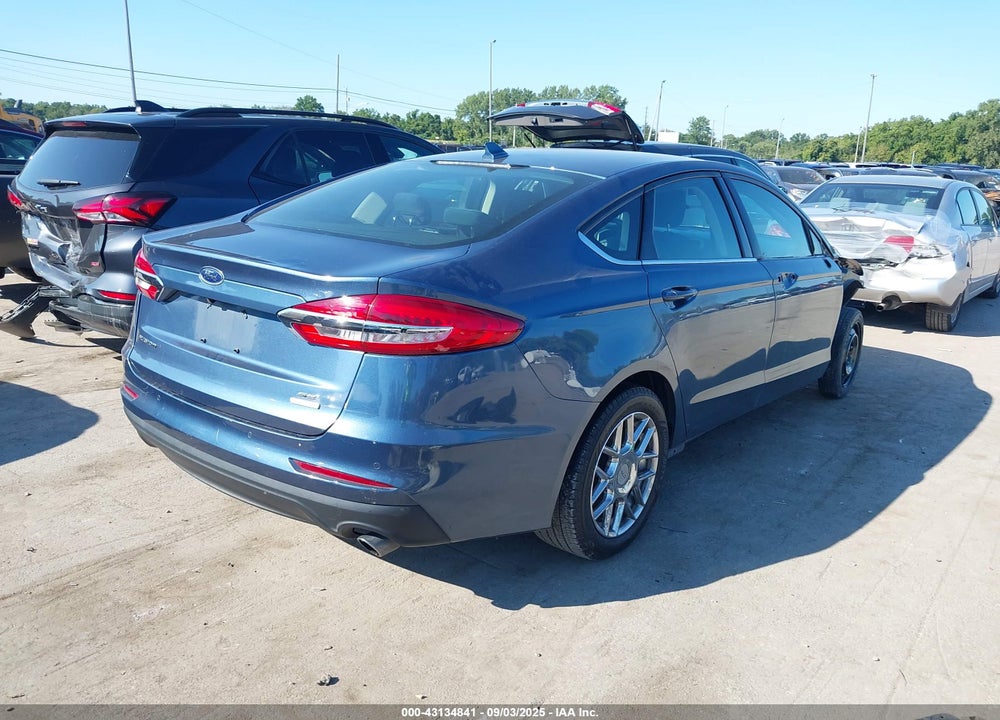 2019 FORD FUSION VIN: 3FA6P0HD7KR231063