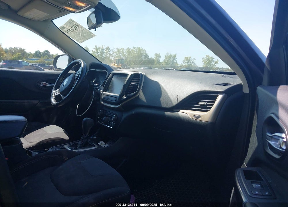 2015 JEEP CHEROKEE VIN: 1C4PJMCB9FW773846