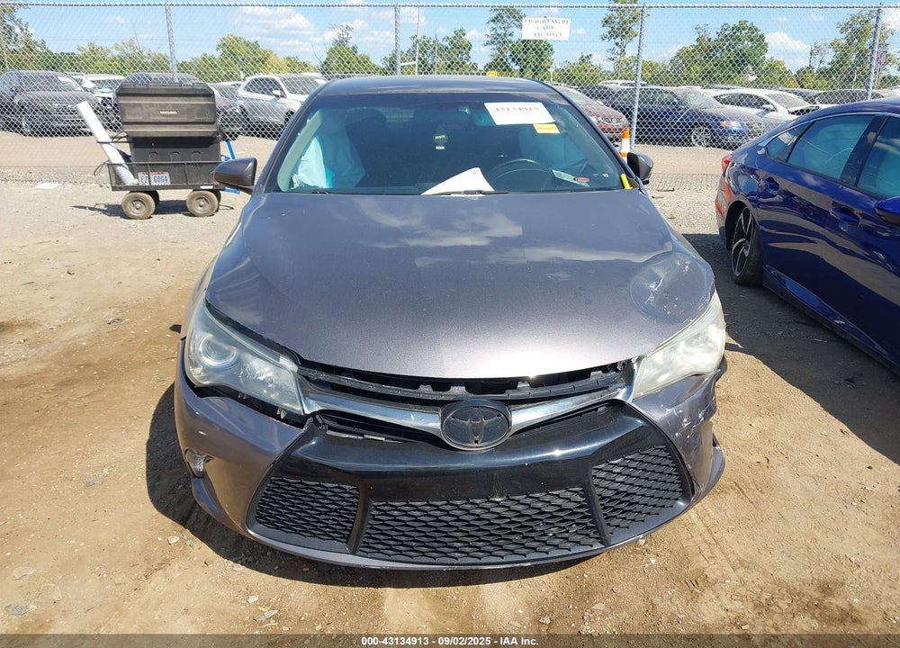 2015 TOYOTA CAMRY SE VIN: 4T1BF1FK9FU044842