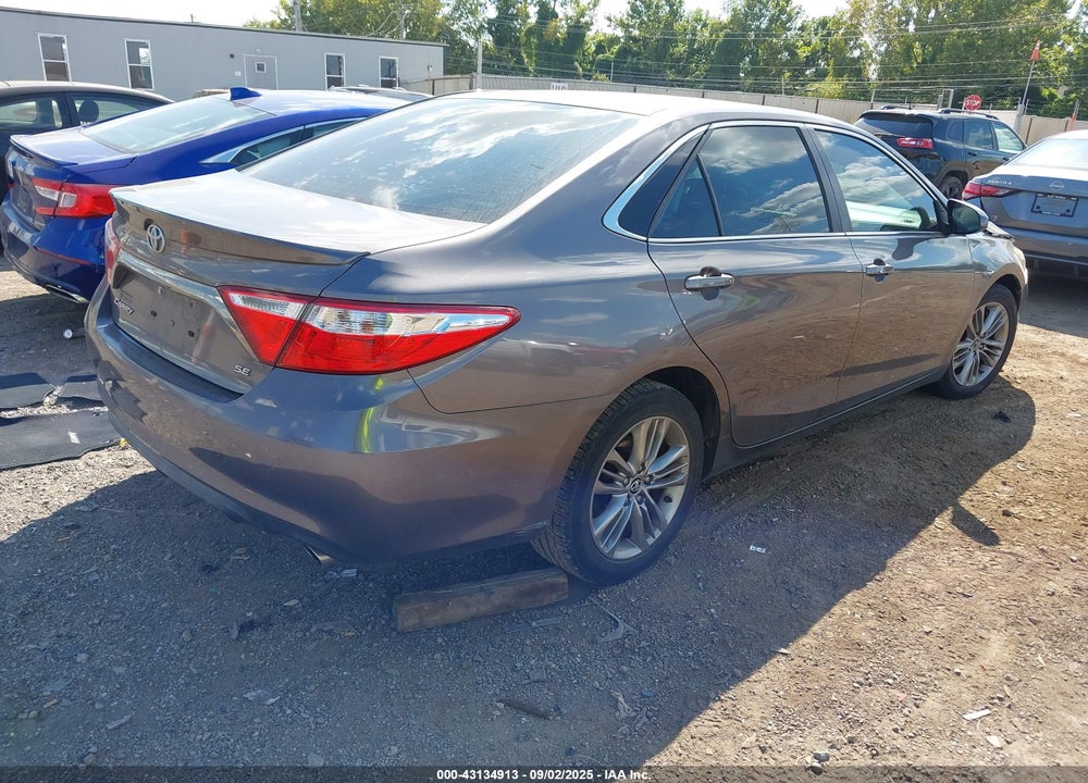 2015 TOYOTA CAMRY SE VIN: 4T1BF1FK9FU044842