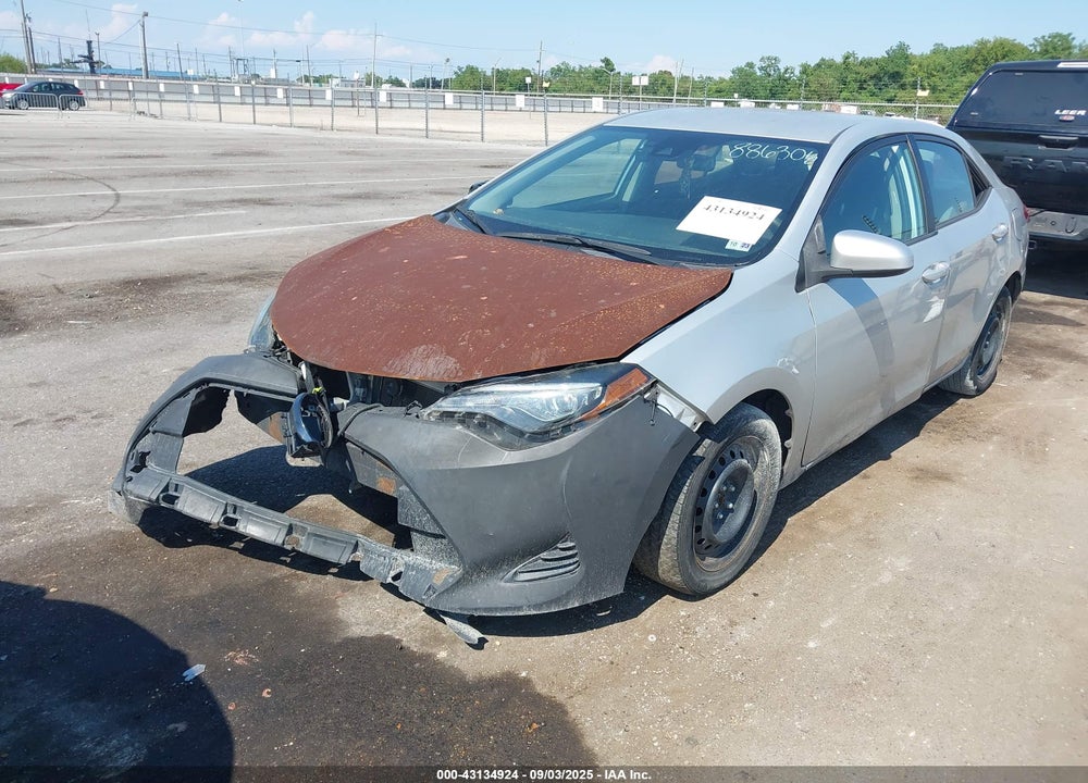 2019 TOYOTA COROLLA LE VIN: 5YFBURHEXKP886306