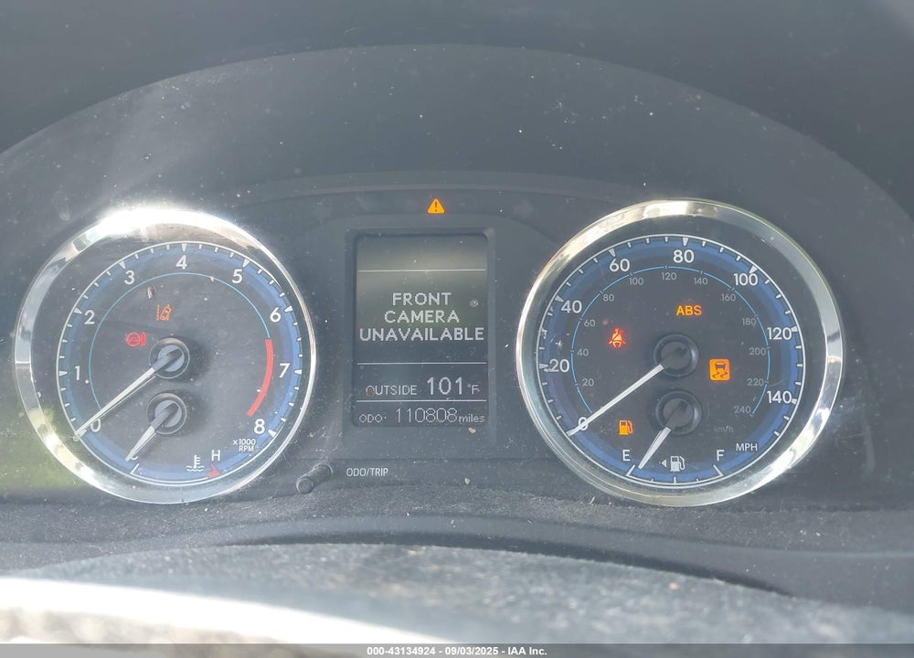 2019 TOYOTA COROLLA LE VIN: 5YFBURHEXKP886306