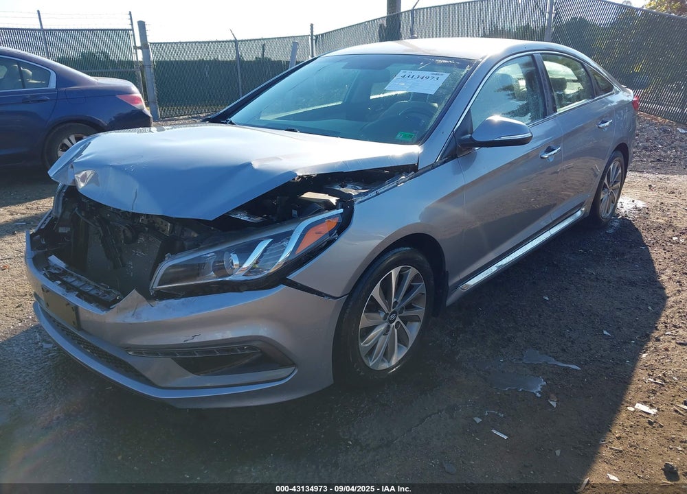 2015 HYUNDAI SONATA VIN: 5NPE34AF0FH166098