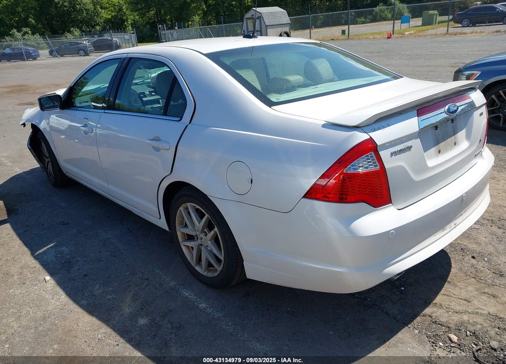 2011 FORD FUSION VIN: 3FAHP0JG9BR205139