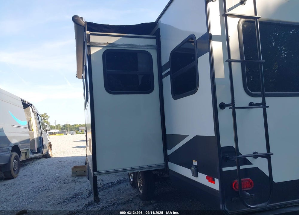 2019 GRAND DESIGN IMAGINE VIN: 573TE3025K6616691