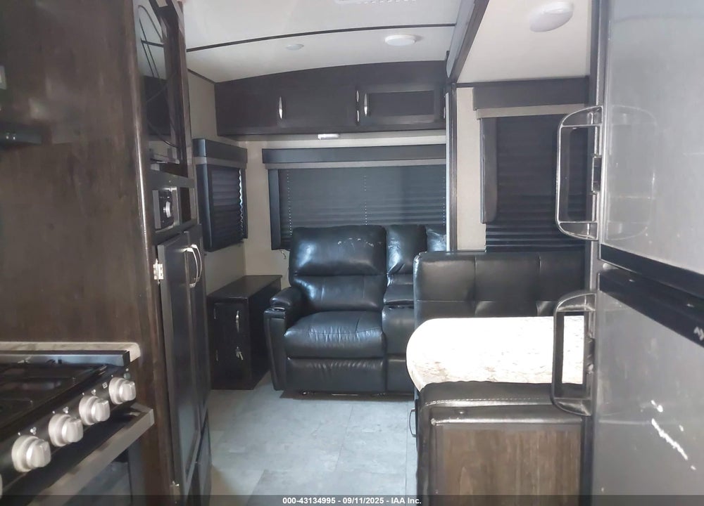 2019 GRAND DESIGN IMAGINE VIN: 573TE3025K6616691