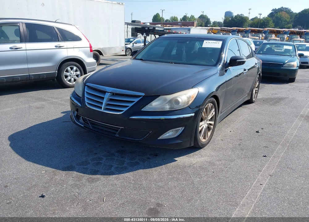 2013 HYUNDAI GENESIS VIN: KMHGC4DD1DU238153