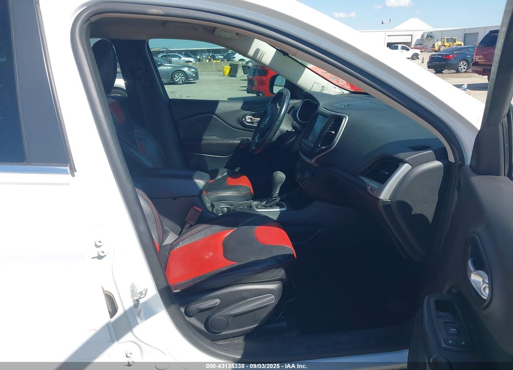 2014 JEEP CHEROKEE VIN: 1C4PJLCS8EW115735