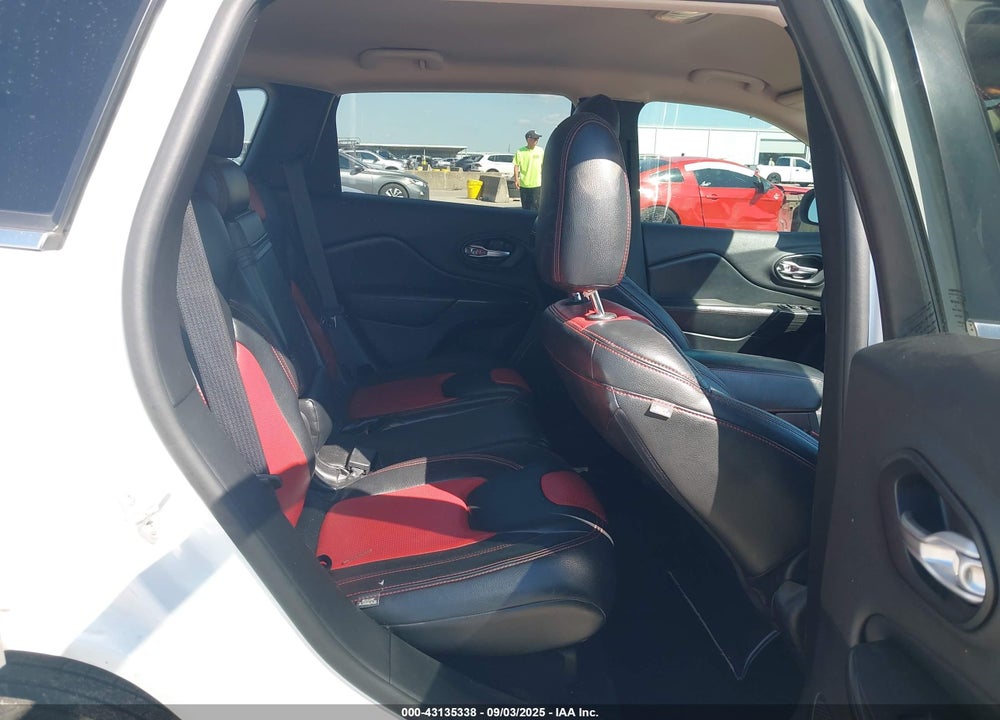 2014 JEEP CHEROKEE VIN: 1C4PJLCS8EW115735