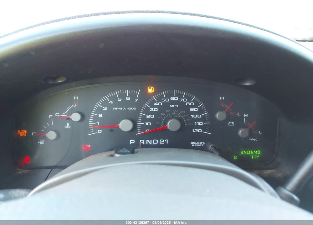 2003 FORD EXPEDITION XLT VIN: 1FMRU15W83LC45724