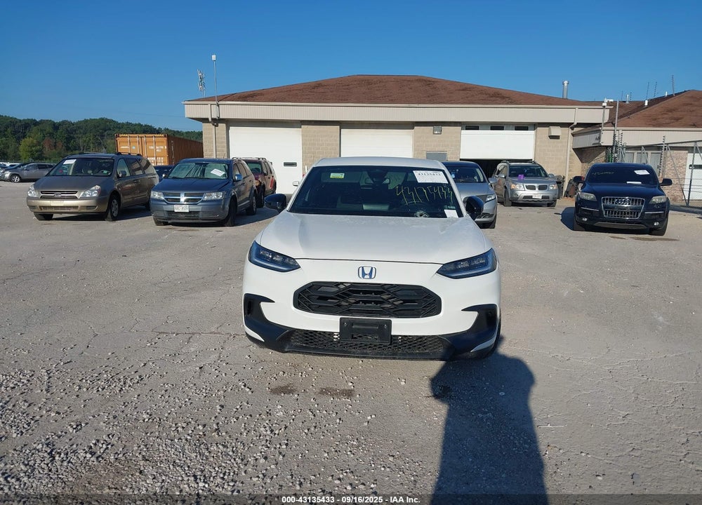 2025 HONDA HR-V VIN: 3CZRZ2H50SM761923