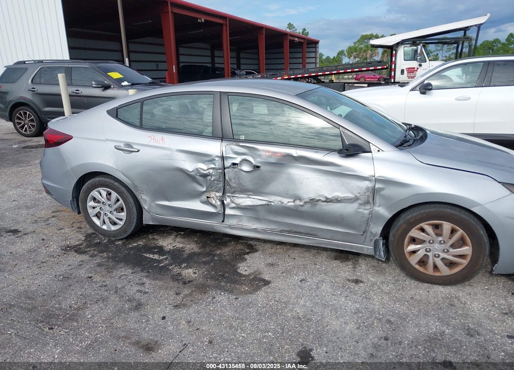 2020 HYUNDAI ELANTRA VIN: 5NPD74LF3LH552636