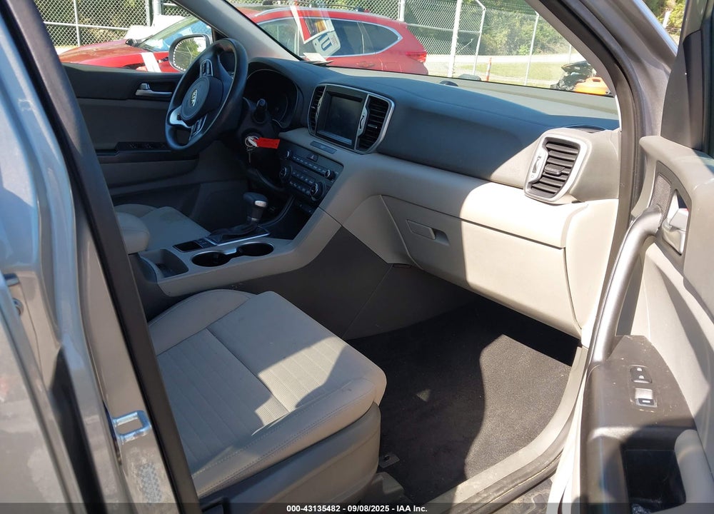 2019 KIA SPORTAGE VIN: KNDPMCAC7K7623560