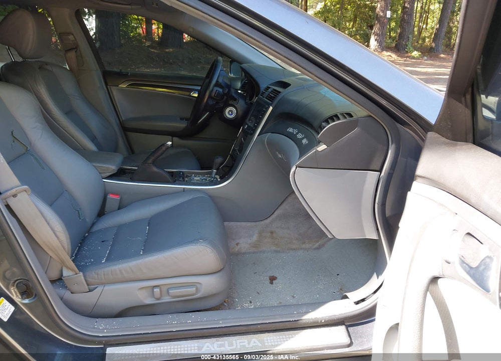 2005 ACURA TL VIN: 19UUA66205A017281