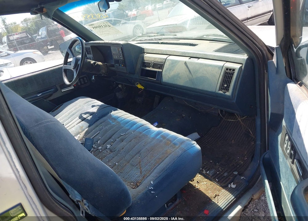 1990 GMC SIERRA C1500 VIN: 1GTDC14K2LZ546048