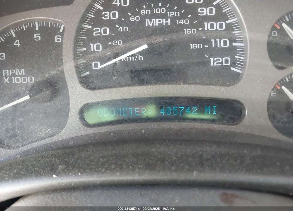 2005 GMC YUKON XL 1500 DENALI VIN: 1GKFK66U65J193505