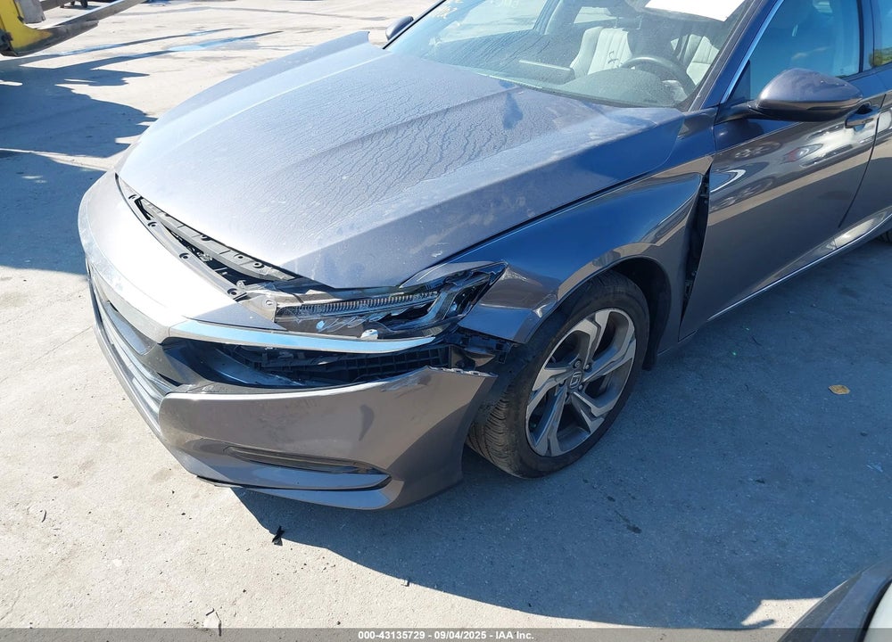 2018 HONDA ACCORD VIN: 1HGCV1F5XJA245523