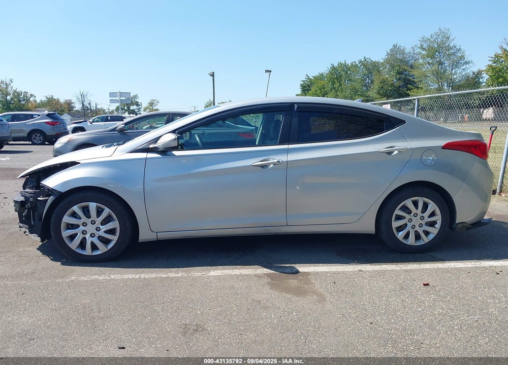 2011 HYUNDAI ELANTRA GLS VIN: 5NPDH4AE7BH031361