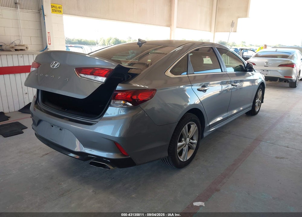 2018 HYUNDAI SONATA VIN: 5NPE34AF4JH644628