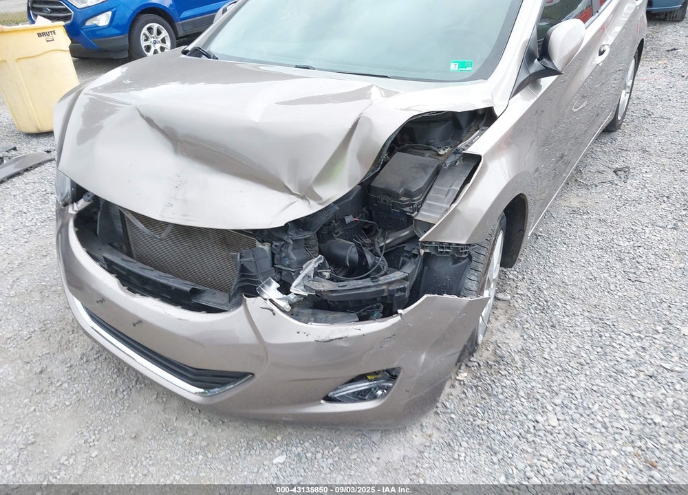 2013 HYUNDAI ELANTRA VIN: 5NPDH4AE1DH335966