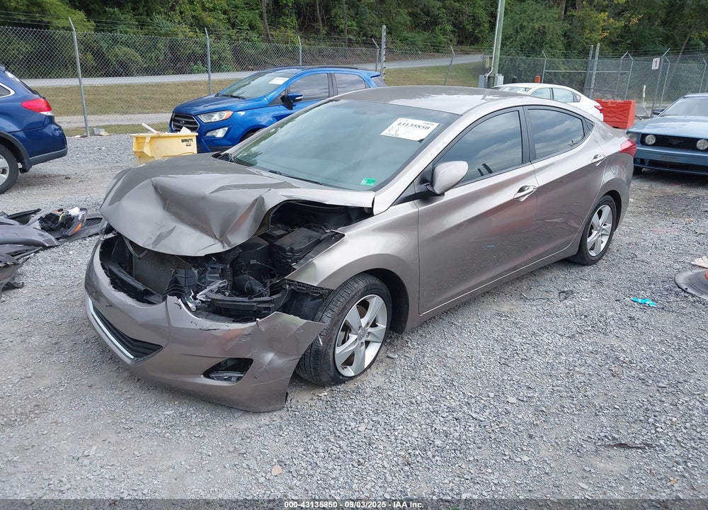 2013 HYUNDAI ELANTRA VIN: 5NPDH4AE1DH335966