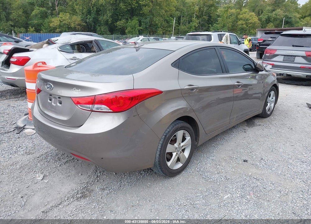 2013 HYUNDAI ELANTRA VIN: 5NPDH4AE1DH335966