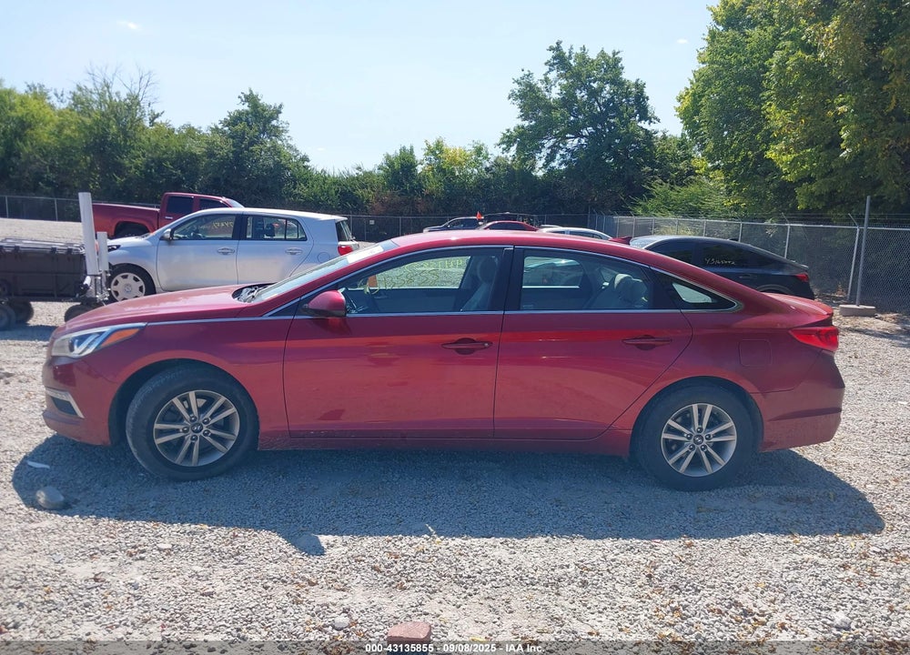 2015 HYUNDAI SONATA VIN: 5NPE24AF1FH027018