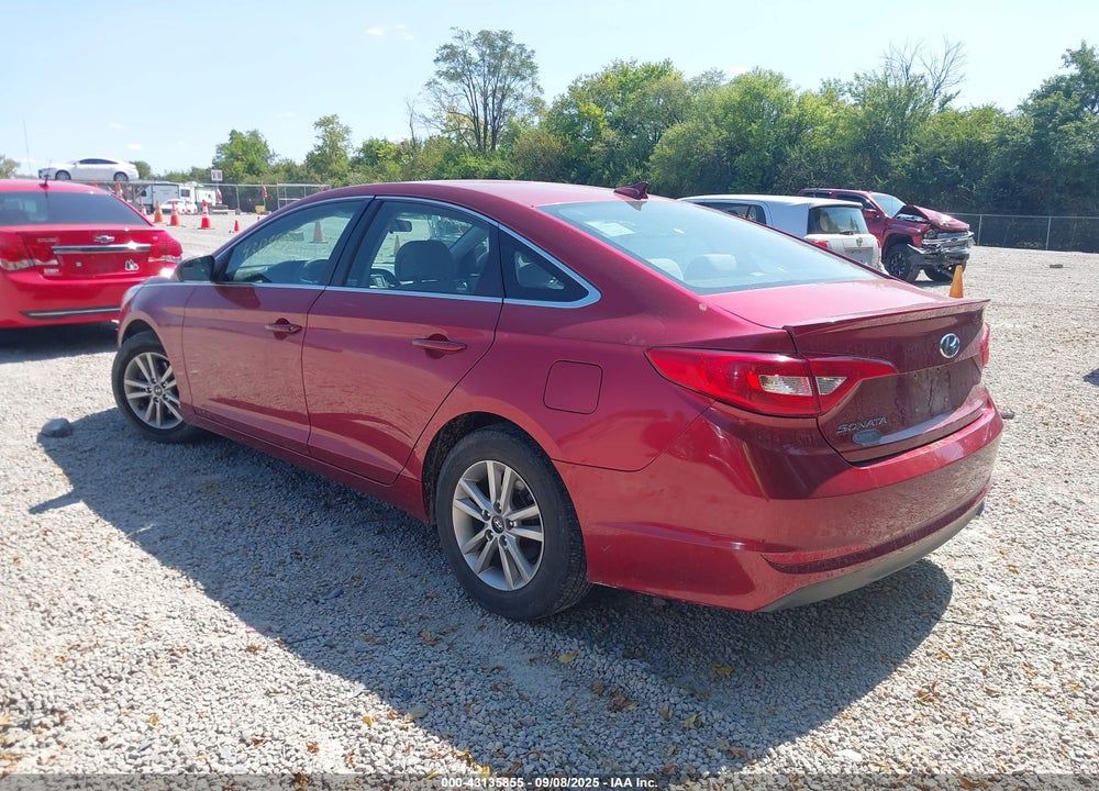 2015 HYUNDAI SONATA VIN: 5NPE24AF1FH027018