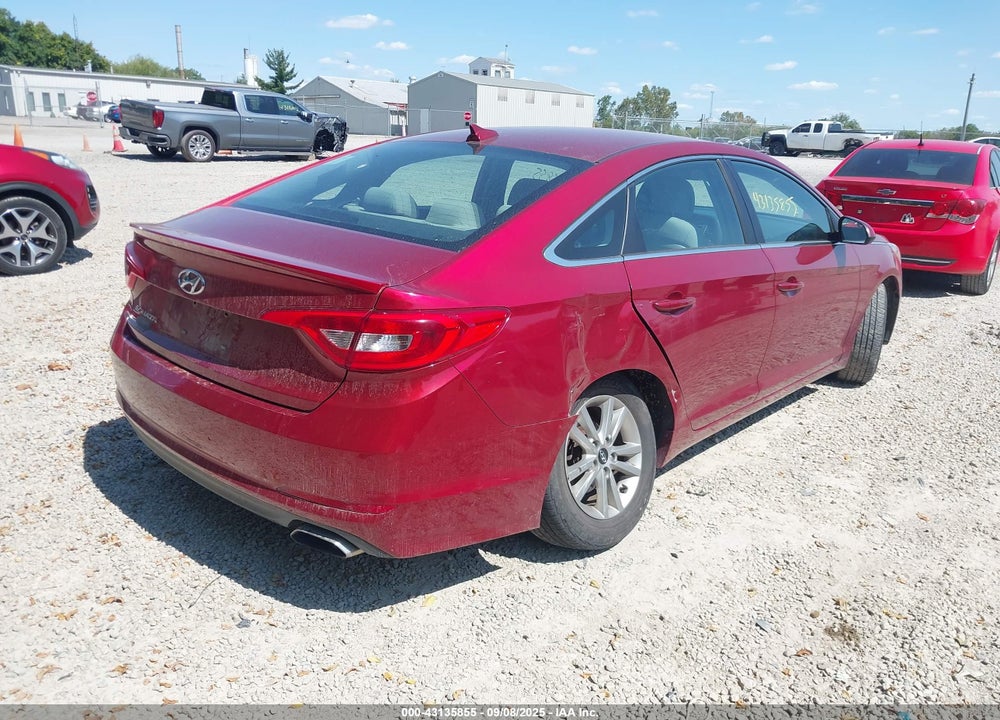 2015 HYUNDAI SONATA VIN: 5NPE24AF1FH027018
