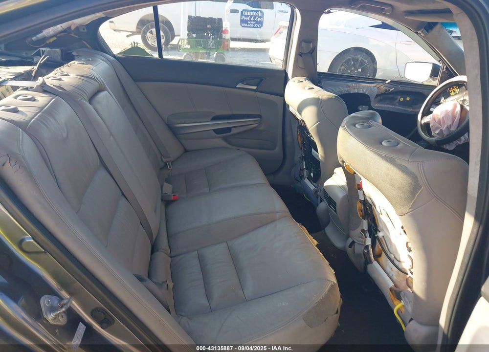 2010 HONDA ACCORD 2.4 EX-L VIN: 1HGCP2F81AA121196