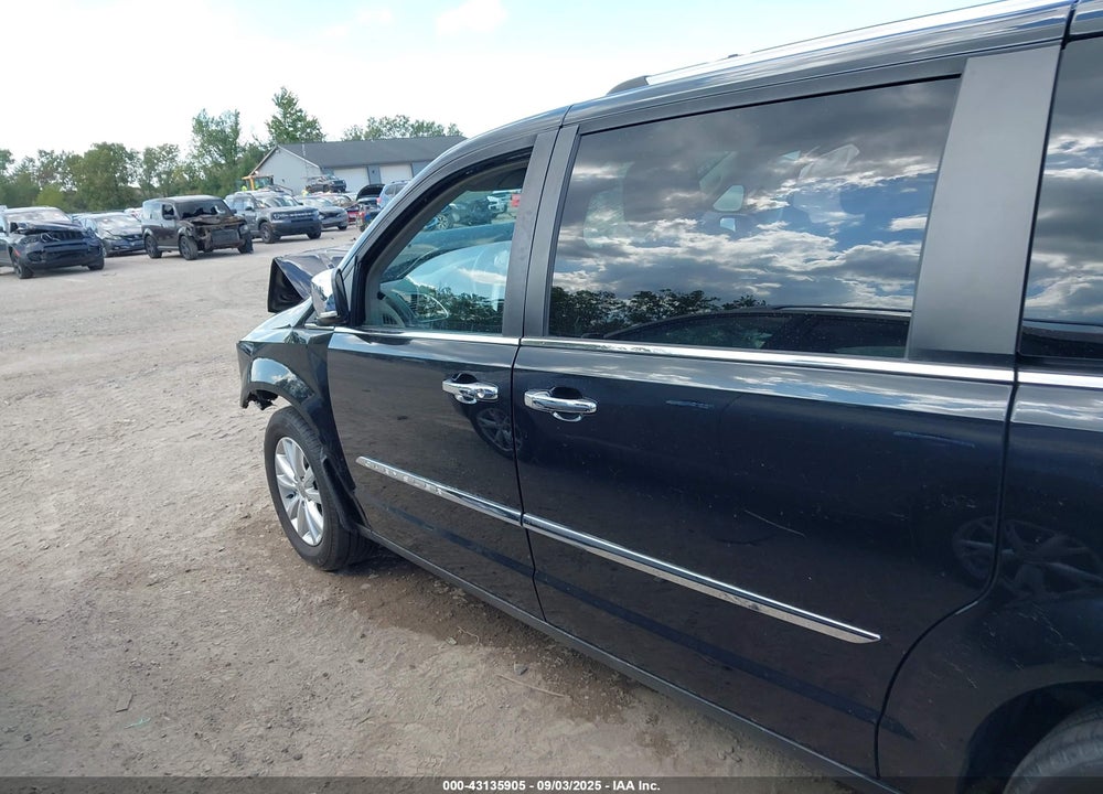 2016 CHRYSLER TOWN & COUNTRY LIMITED PLATINUM VIN: 2C4RC1GG9GR191487
