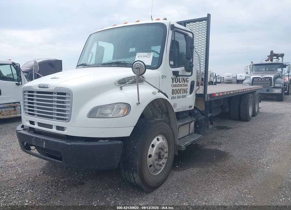 2013 FREIGHTLINER M2 106 MEDIUM DUTY VIN: 1FVHCYBS0DHFB6490