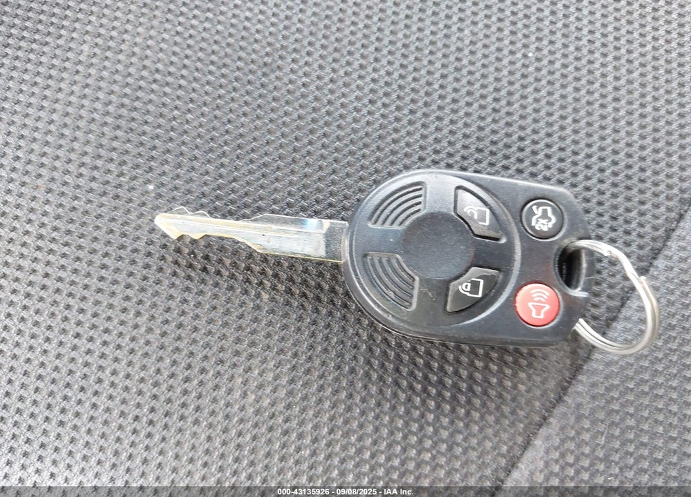 2010 FORD ESCAPE VIN: 1FMCU9D71AKB10148