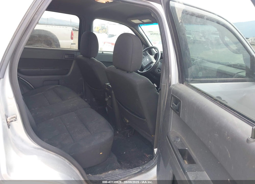 2010 FORD ESCAPE VIN: 1FMCU9D71AKB10148