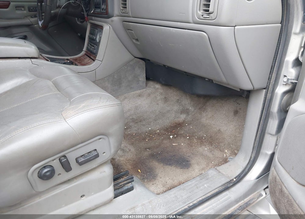 2002 CADILLAC ESCALADE STANDARD VIN: 1GYEK63N22R321492