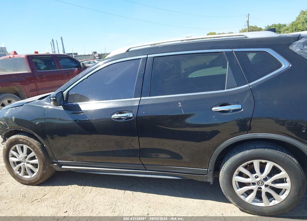 2019 NISSAN ROGUE VIN: KNMAT2MT9KP554675