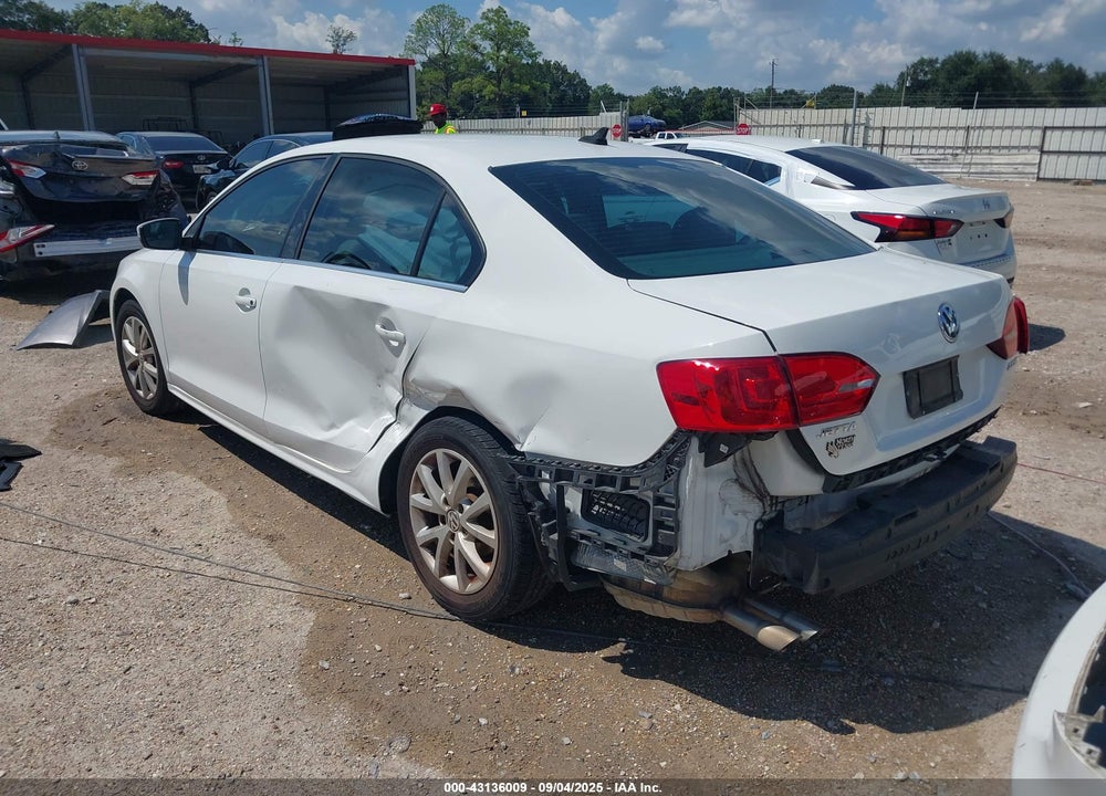 2013 VOLKSWAGEN JETTA VIN: 3VWDX7AJ8DM253760