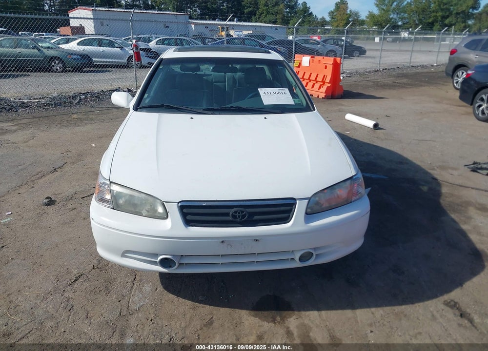 2000 TOYOTA CAMRY XLE VIN: JT2BG28K2Y0493612