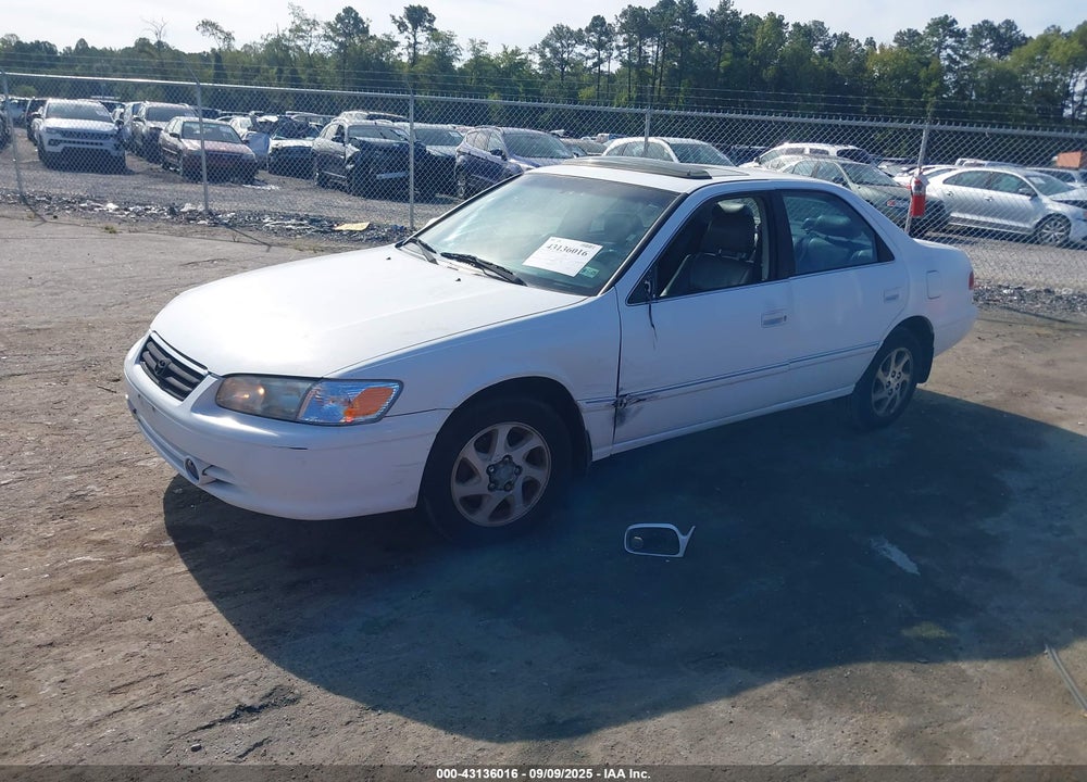 2000 TOYOTA CAMRY XLE VIN: JT2BG28K2Y0493612