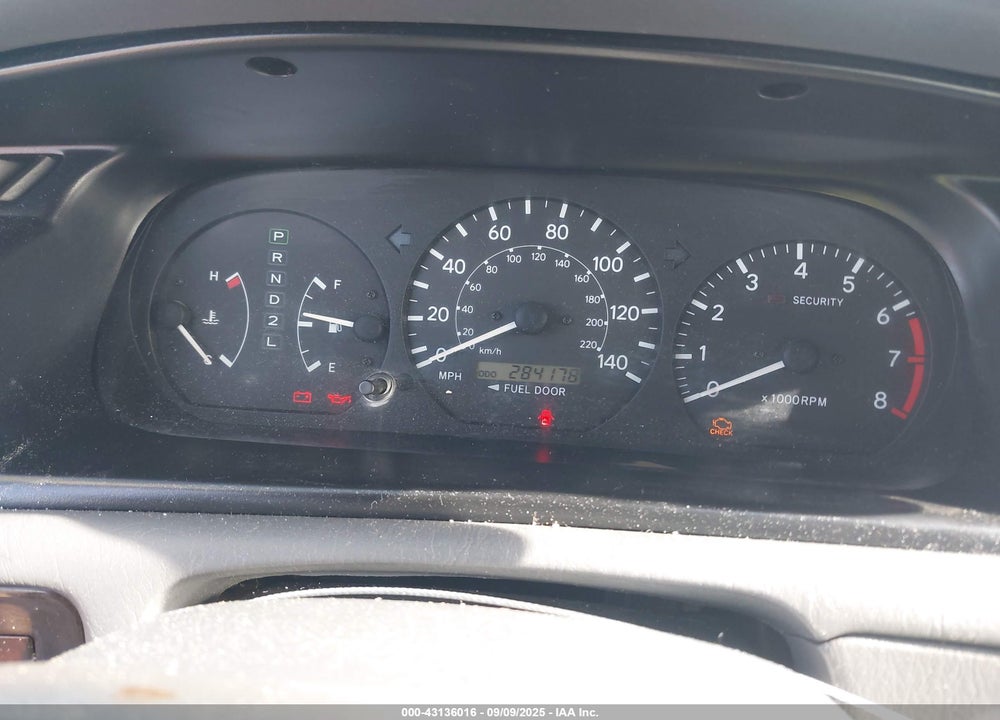 2000 TOYOTA CAMRY XLE VIN: JT2BG28K2Y0493612