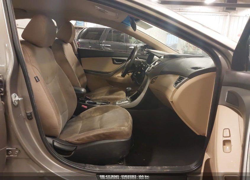 2013 HYUNDAI ELANTRA VIN: 5NPDH4AE5DH388492