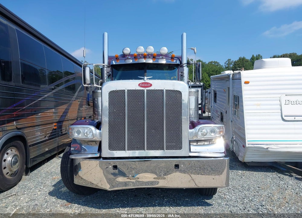 2019 PETERBILT 389 VIN: 1XPXD49X3KD612682