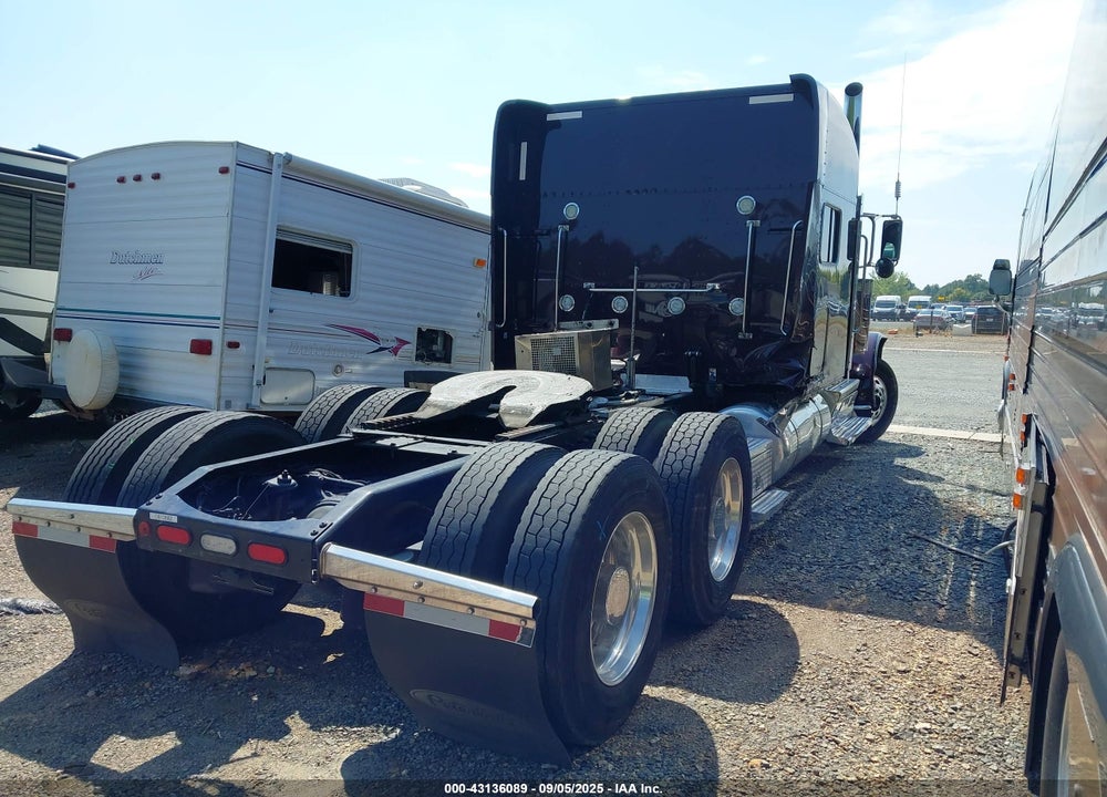 2019 PETERBILT 389 VIN: 1XPXD49X3KD612682