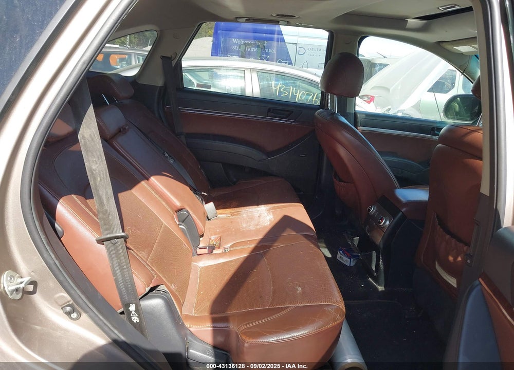 2011 HYUNDAI VERACRUZ VIN: KM8NUDCC3BU143264