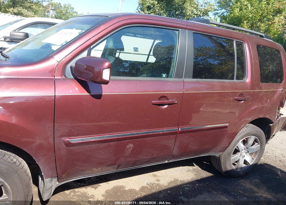 2012 HONDA PILOT VIN: 5FNYF4H98CB054812