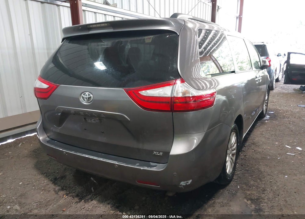 2015 TOYOTA SIENNA XLE 8 PASSENGER VIN: 5TDYK3DC1FS586961