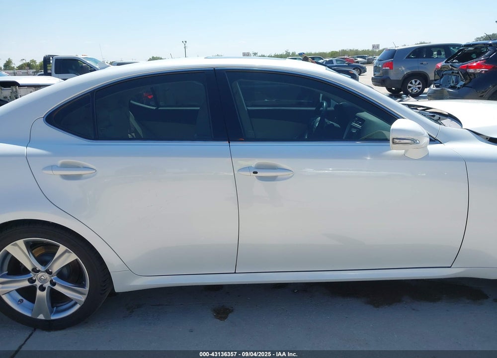 2011 LEXUS IS 250 VIN: JTHBF5C29B2100301