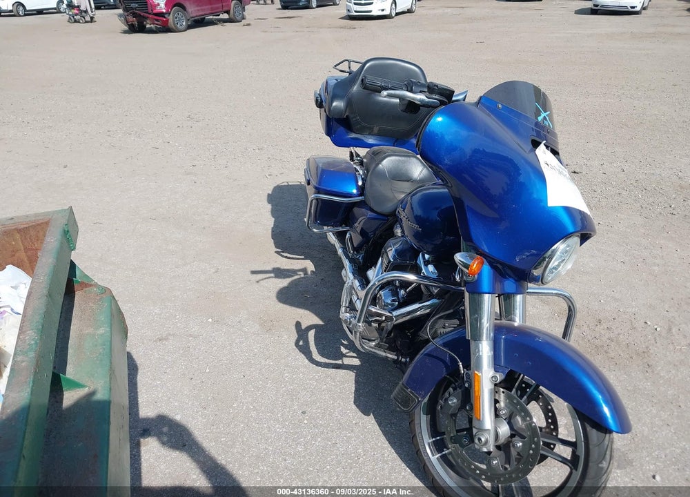 2017 HARLEY-DAVIDSON FLHXS STREET GLIDE SPECIAL VIN: 1HD1KRC12HB671241