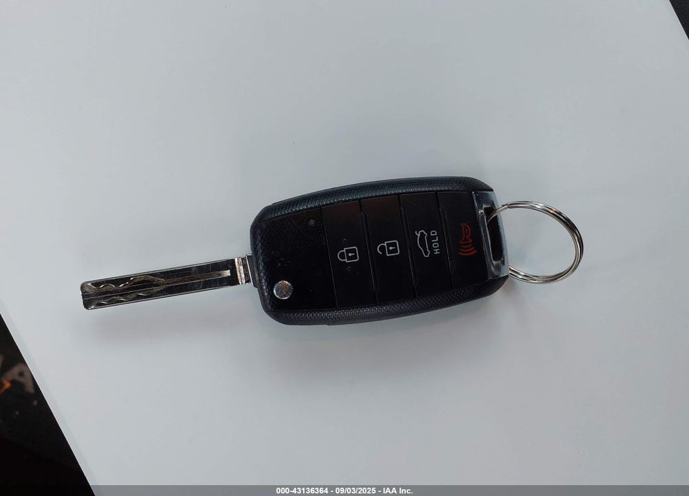 2015 KIA OPTIMA LX VIN: KNAGM4A77F5585500